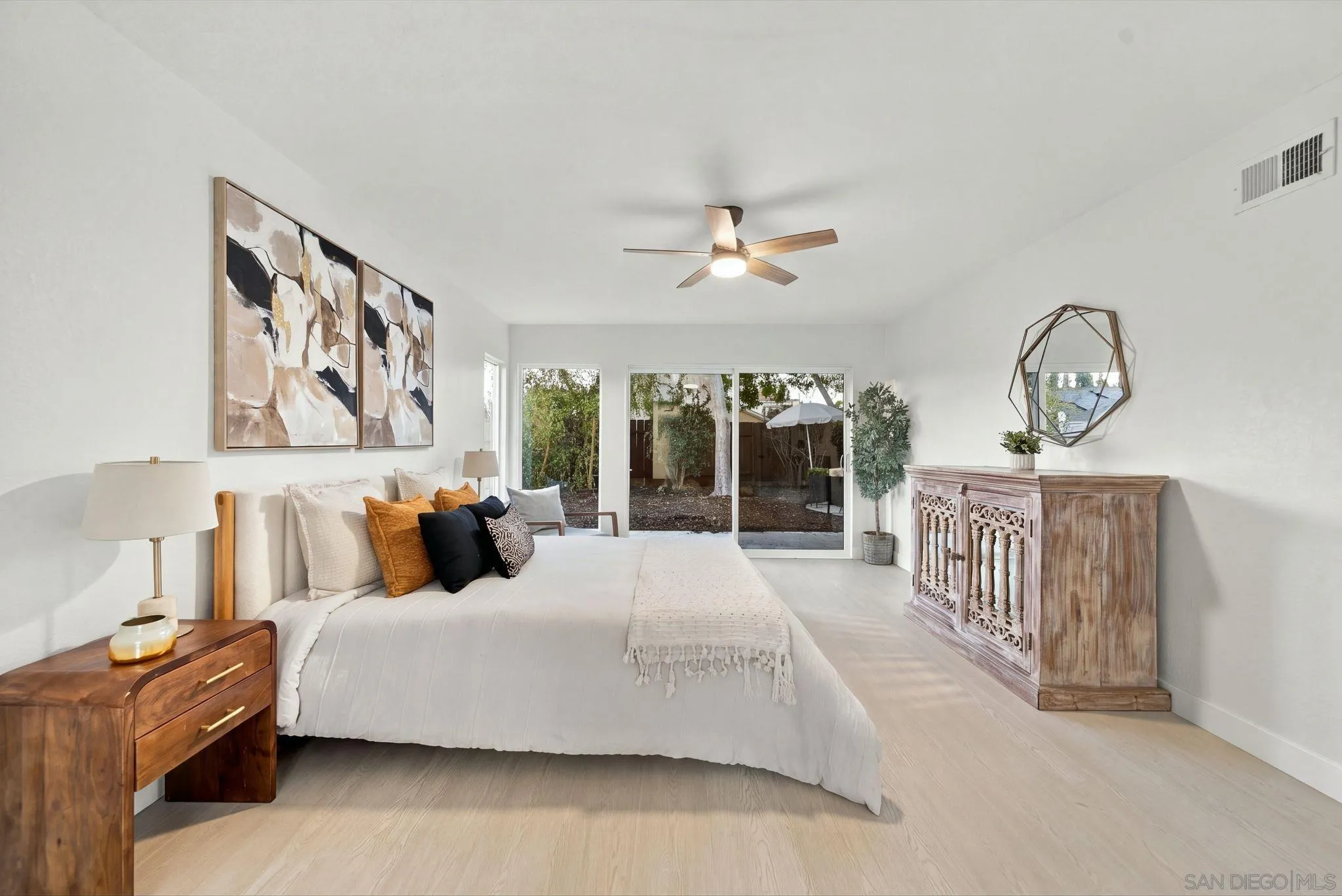 https://cdn.realtyfeed.com/cdn/127/260025078/f42348e484b19fb6af952b7adbed2a7f.webp