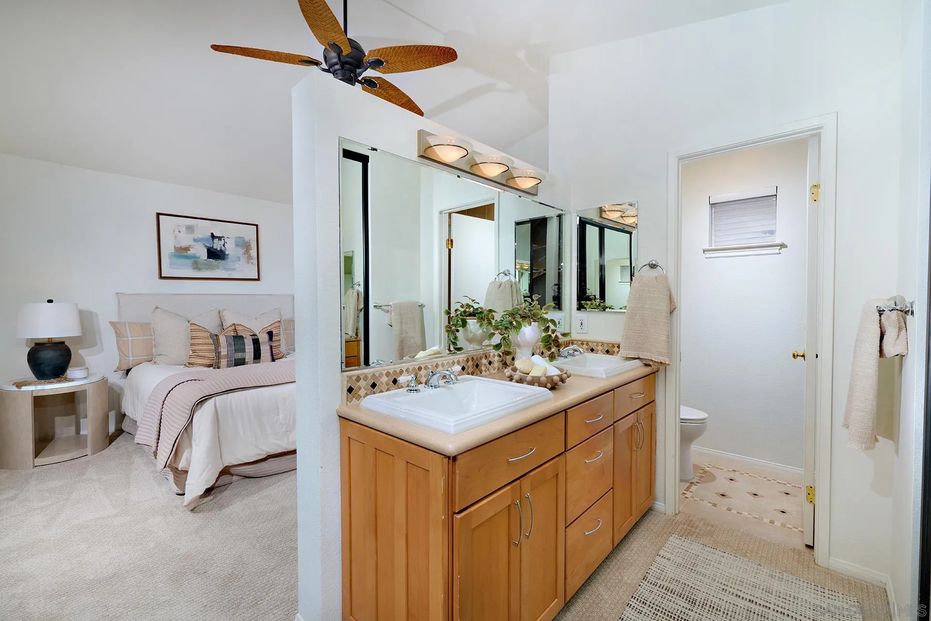 https://cdn.realtyfeed.com/cdn/127/260025080/39883394b5a0df1095d0a388171e4890.webp