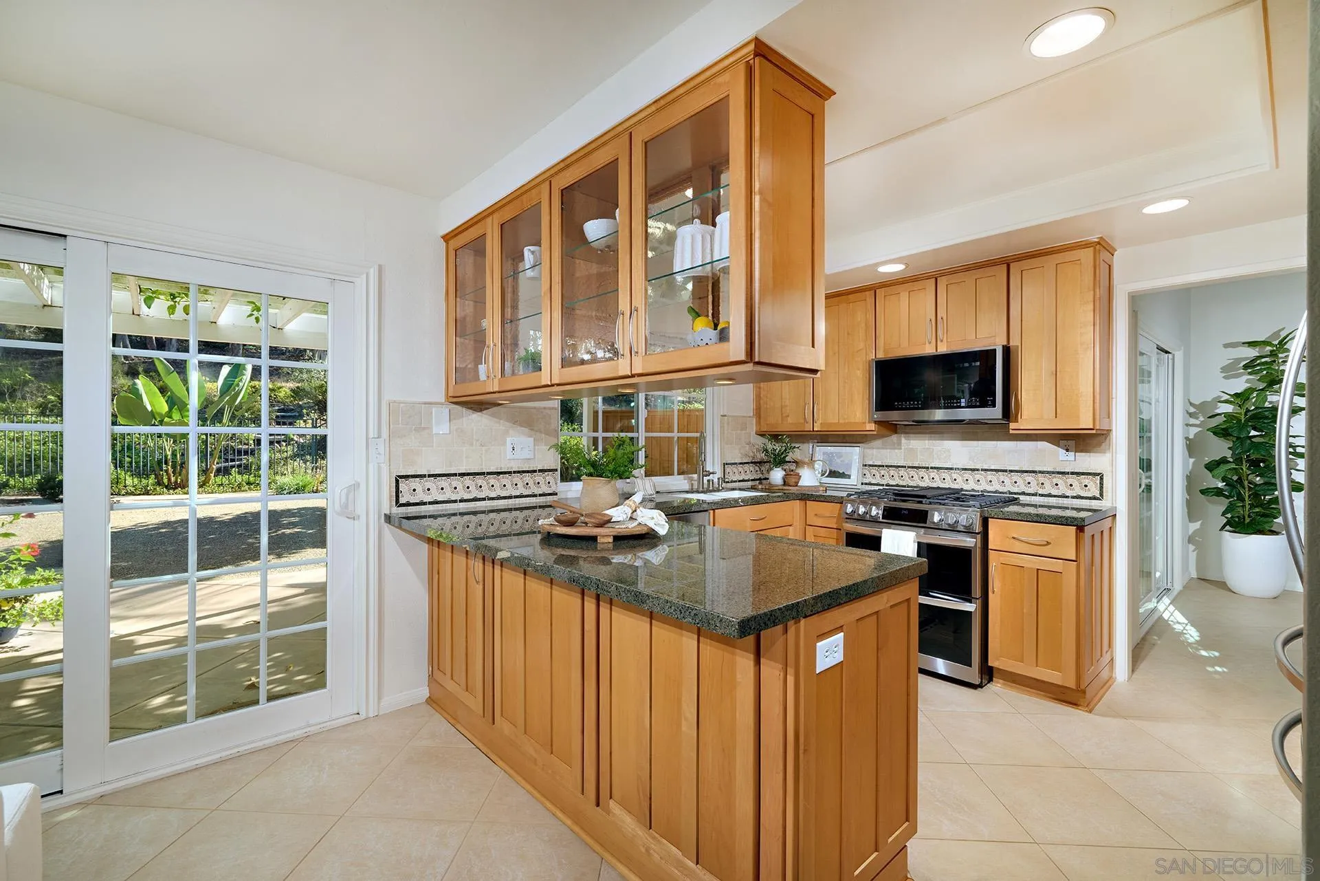 https://cdn.realtyfeed.com/cdn/127/260025080/4f10011f0eb79168b632f25f071d3591.webp