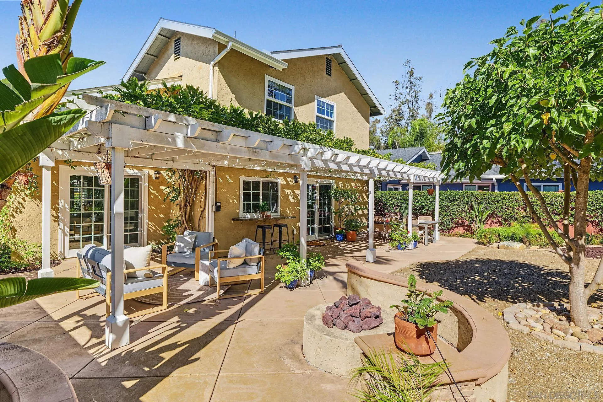 https://cdn.realtyfeed.com/cdn/127/260025080/930f6707a7ac655d8ed32df0f77b6c36.webp