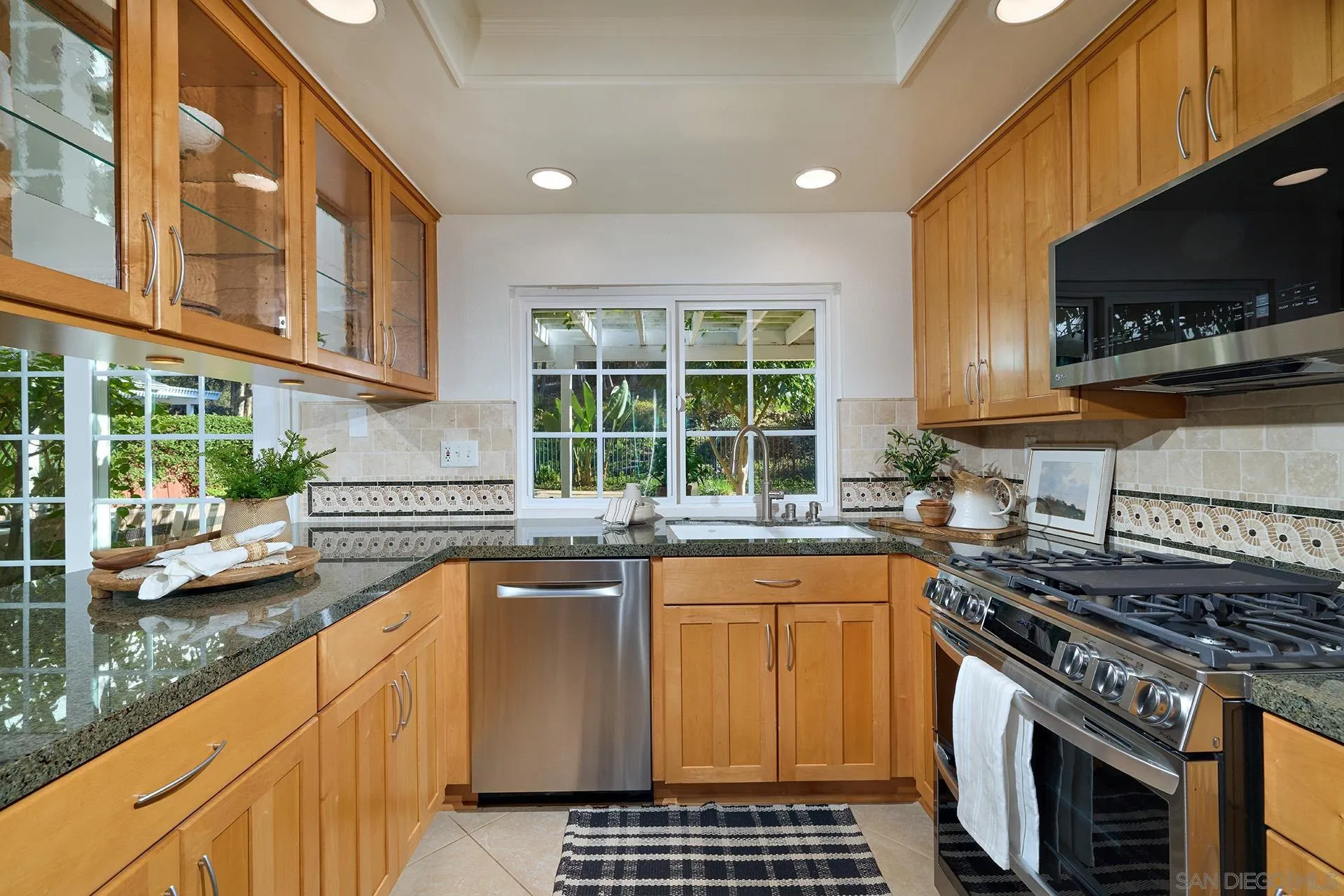 https://cdn.realtyfeed.com/cdn/127/260025080/ae7c58dc7395c1d06419b71270e3a9b2.webp
