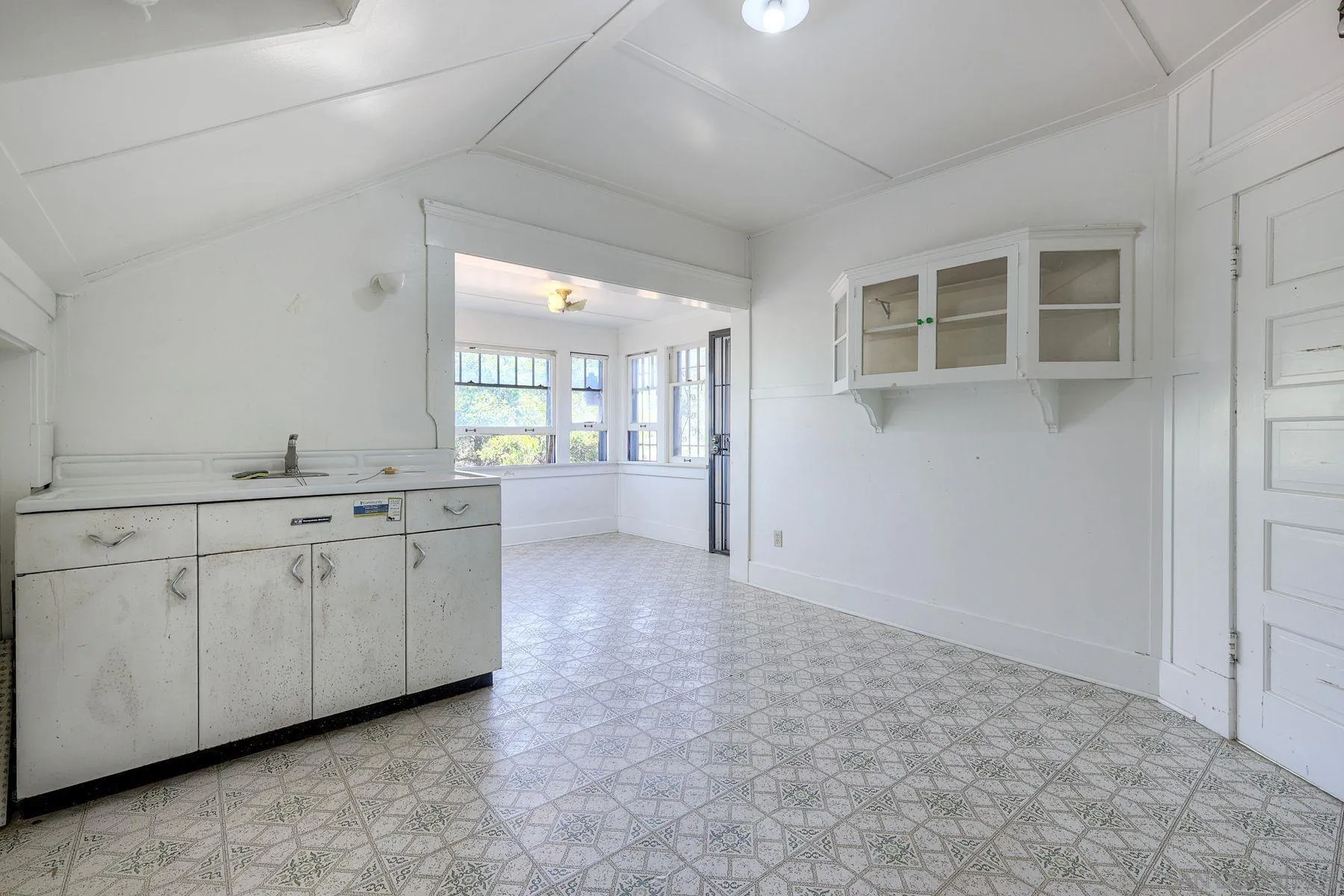 2450 A st, San Diego, CA 92102, photo 30