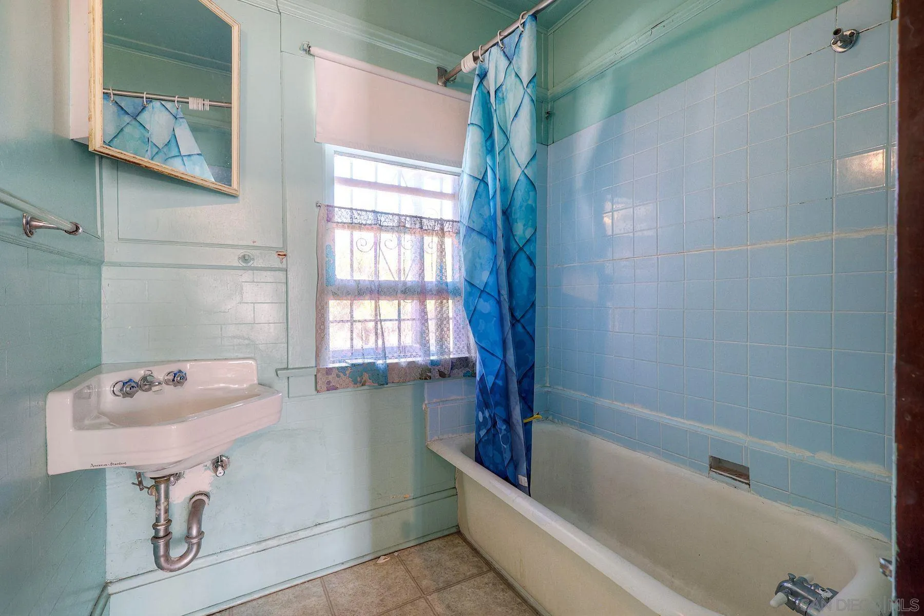 2450 A st, San Diego, CA 92102, photo 32