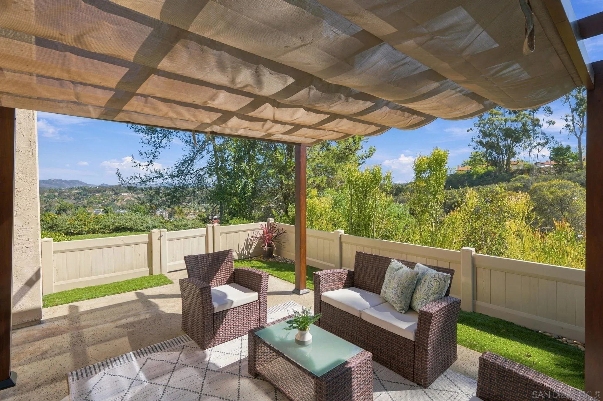 https://cdn.realtyfeed.com/cdn/127/260025087/01380992ee28dd31f8298cf39571c16b.webp