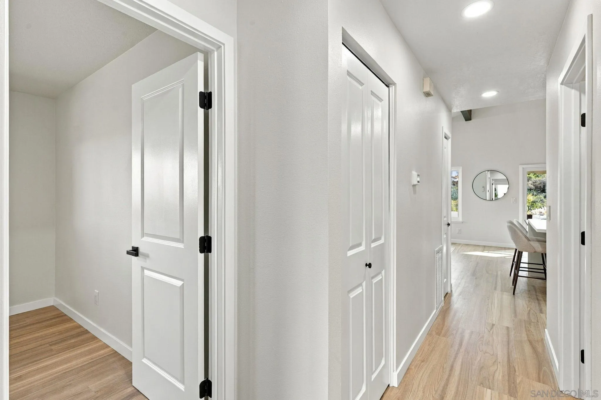https://cdn.realtyfeed.com/cdn/127/260025087/0e279fab2ddc2a220dbae1d5f1b7b330.webp
