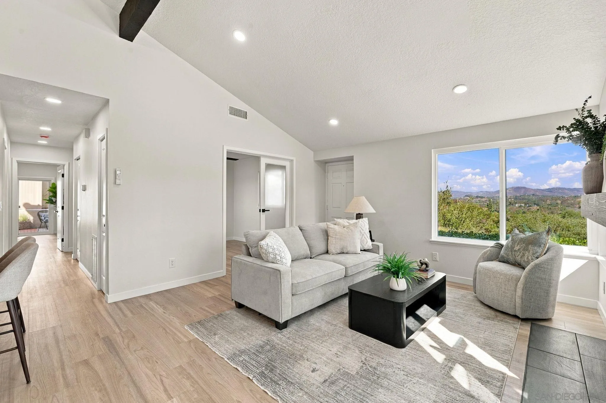 https://cdn.realtyfeed.com/cdn/127/260025087/0eb91deee4671ba34dde3d639fbd5395.webp