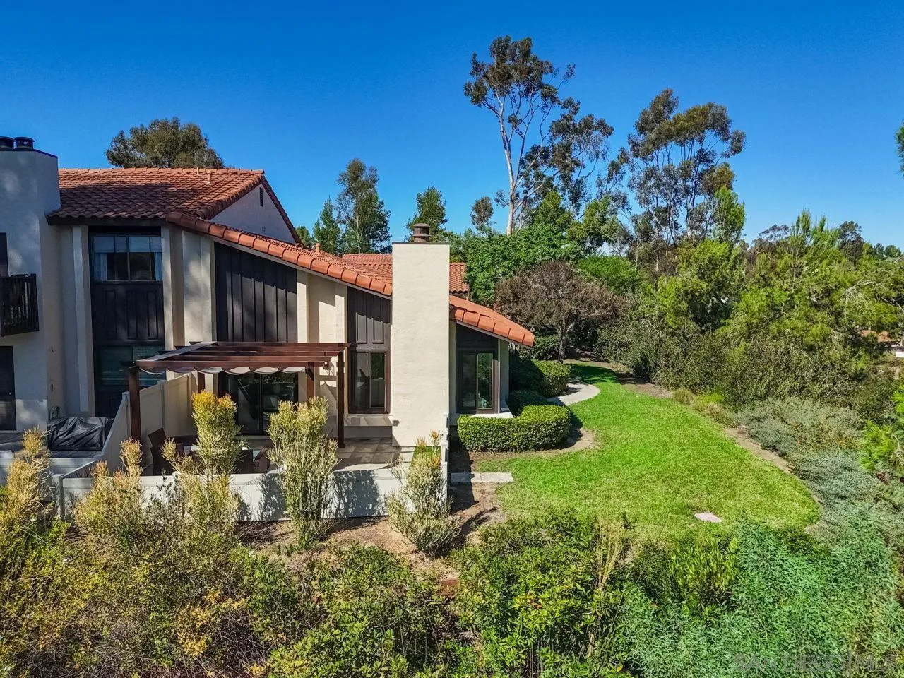 https://cdn.realtyfeed.com/cdn/127/260025087/3f9f07a2c8e2447abffb71e341dd1fbf.webp