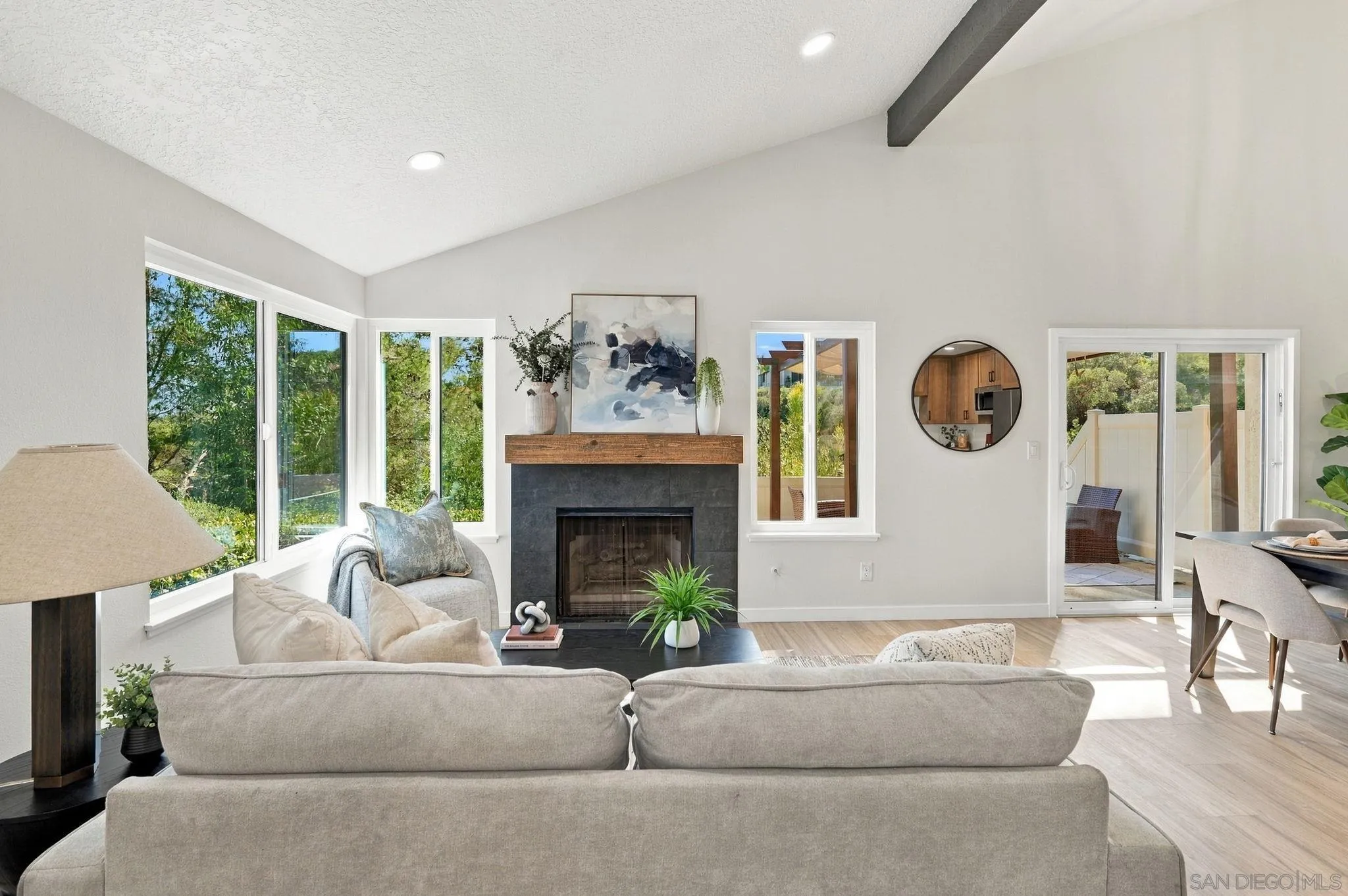 https://cdn.realtyfeed.com/cdn/127/260025087/dd79e6d4234fe1e9f5883244cd7f76d7.webp