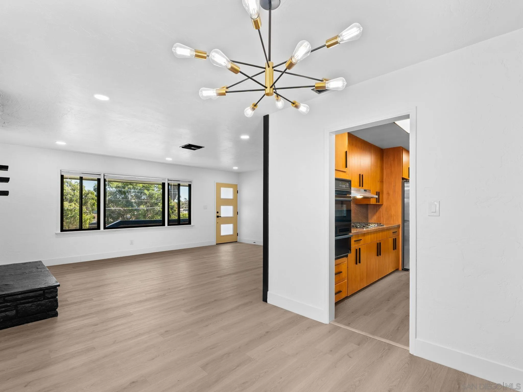 2458 Littleton, El Cajon, CA 92020
