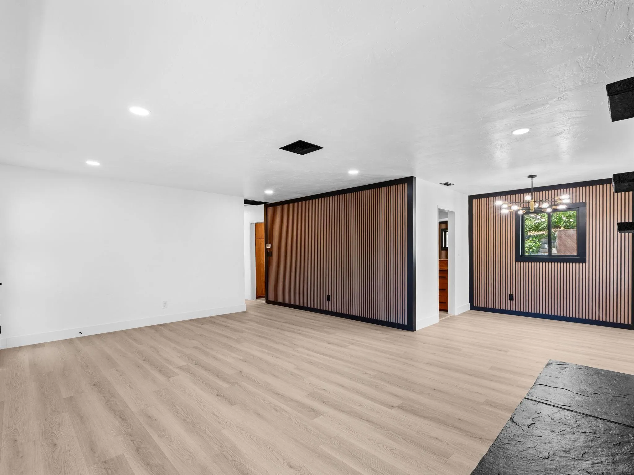 2458 Littleton, El Cajon, CA 92020