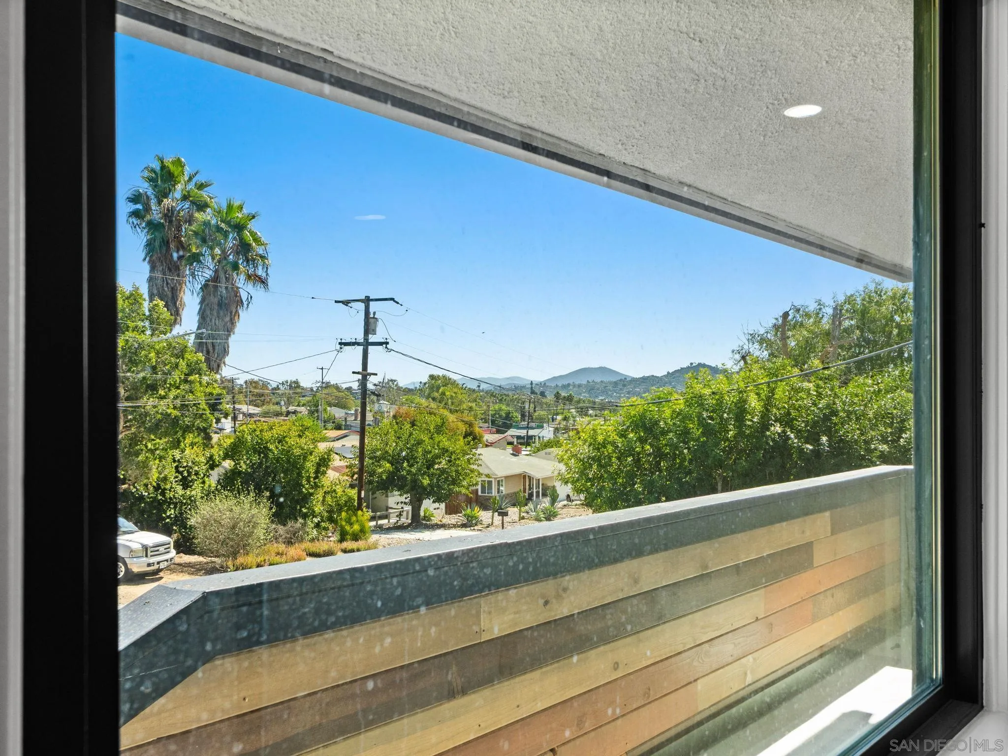 2458 Littleton, El Cajon, CA 92020
