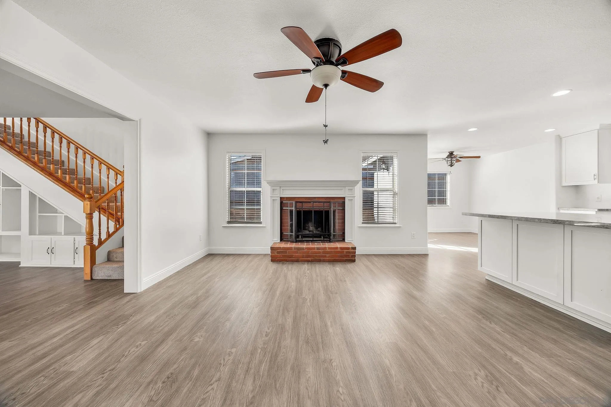 https://cdn.realtyfeed.com/cdn/127/260025093/68abf95ba05c7b7ba1e43a11f7f5b0a9.webp
