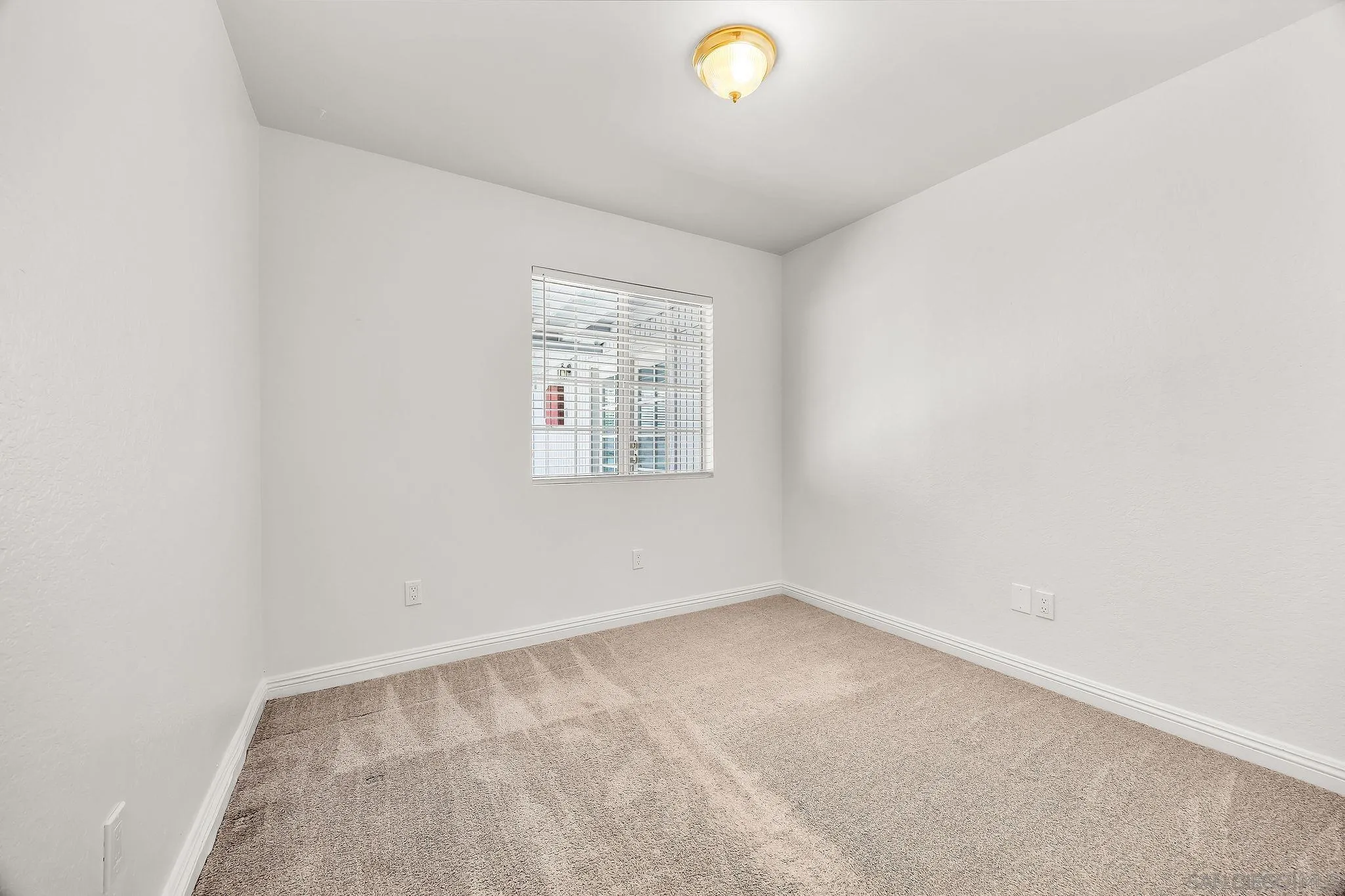 https://cdn.realtyfeed.com/cdn/127/260025093/759bc5f130297a504825a616bcc1da1c.webp