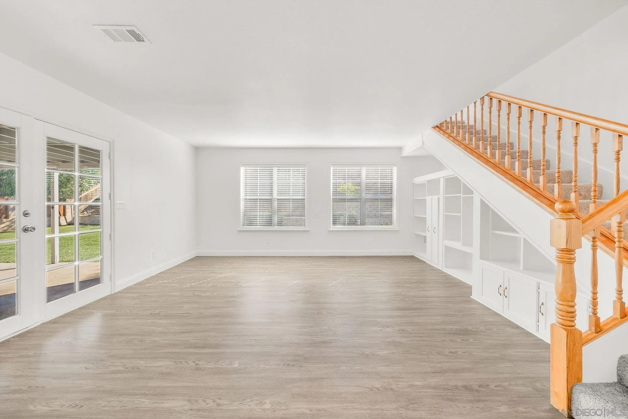https://cdn.realtyfeed.com/cdn/127/260025093/f7ca8588af2c26f7c0138a35fd43f279.webp