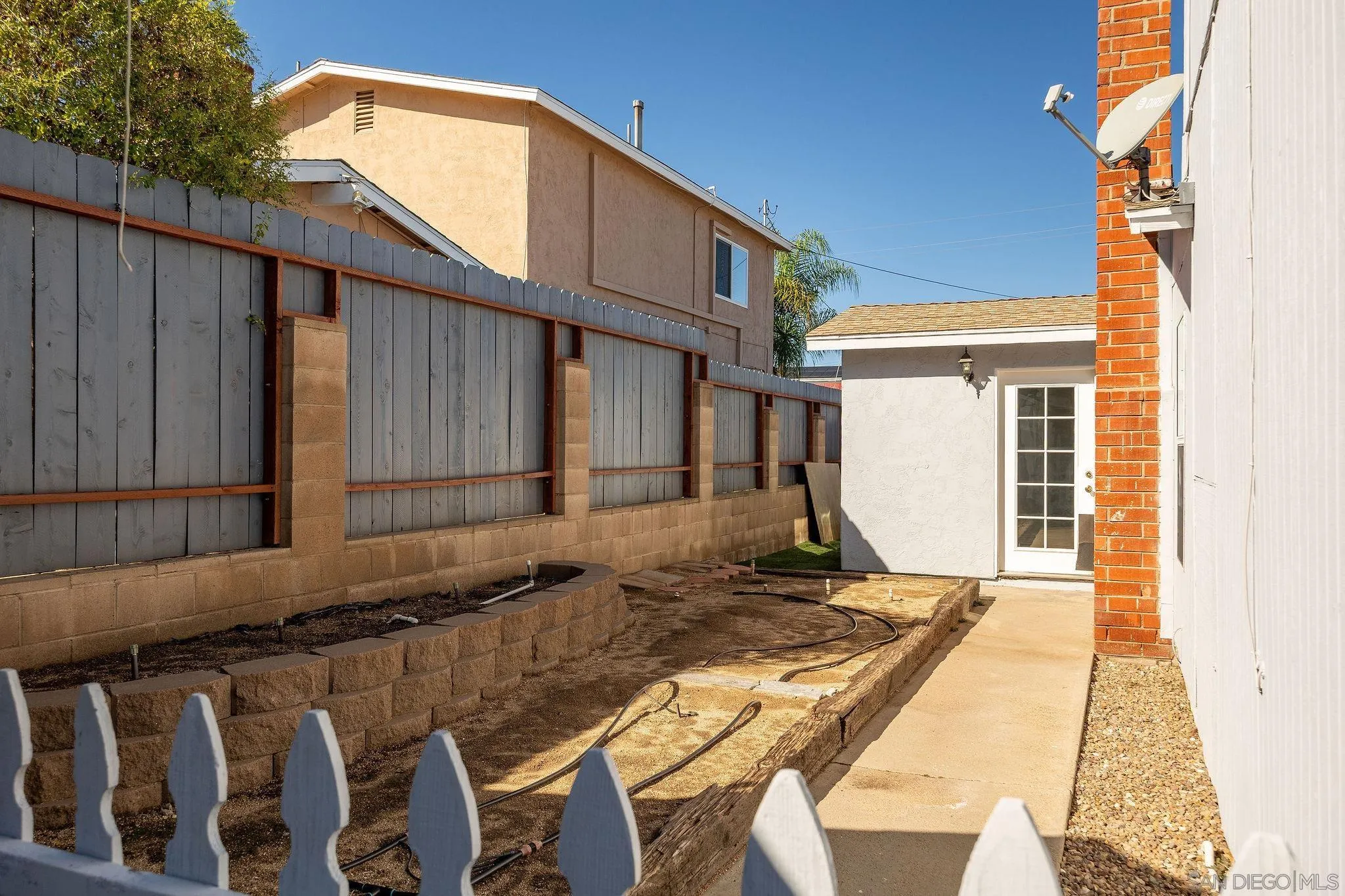 https://cdn.realtyfeed.com/cdn/127/260025093/fa53f719e3c75f975477dbe88b17ae61.webp
