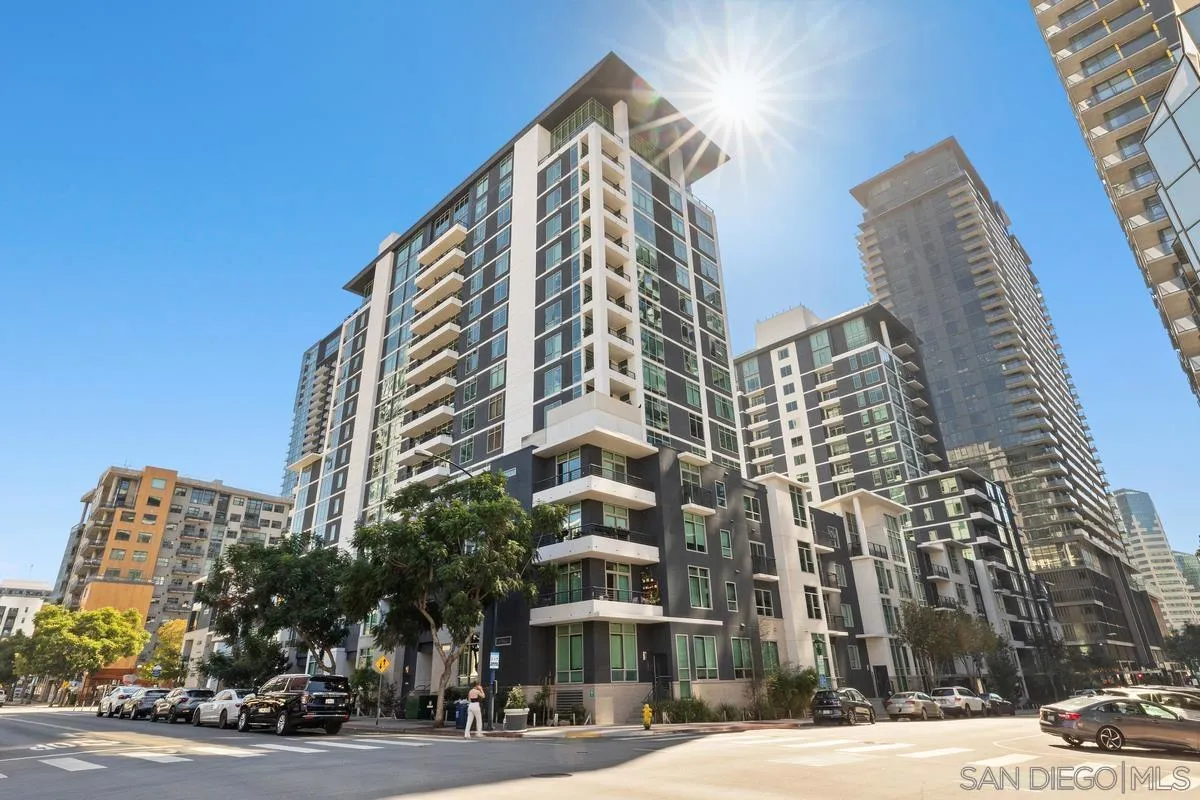 425 W Beech St Unit 212, San Diego, CA 92101 - Photo 2 of 41, San Diego, CA