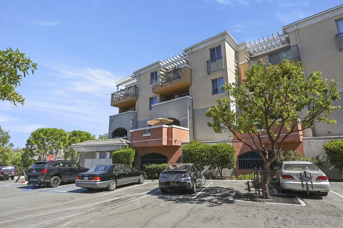 3887 Pell Pl Unit 307, San Diego, CA 92130 - Photo 2 of 39, San Diego, CA