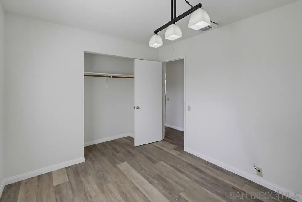 https://cdn.realtyfeed.com/cdn/127/260025097/67b31a4e125ede6bee2f3d6bf75ddd72.webp