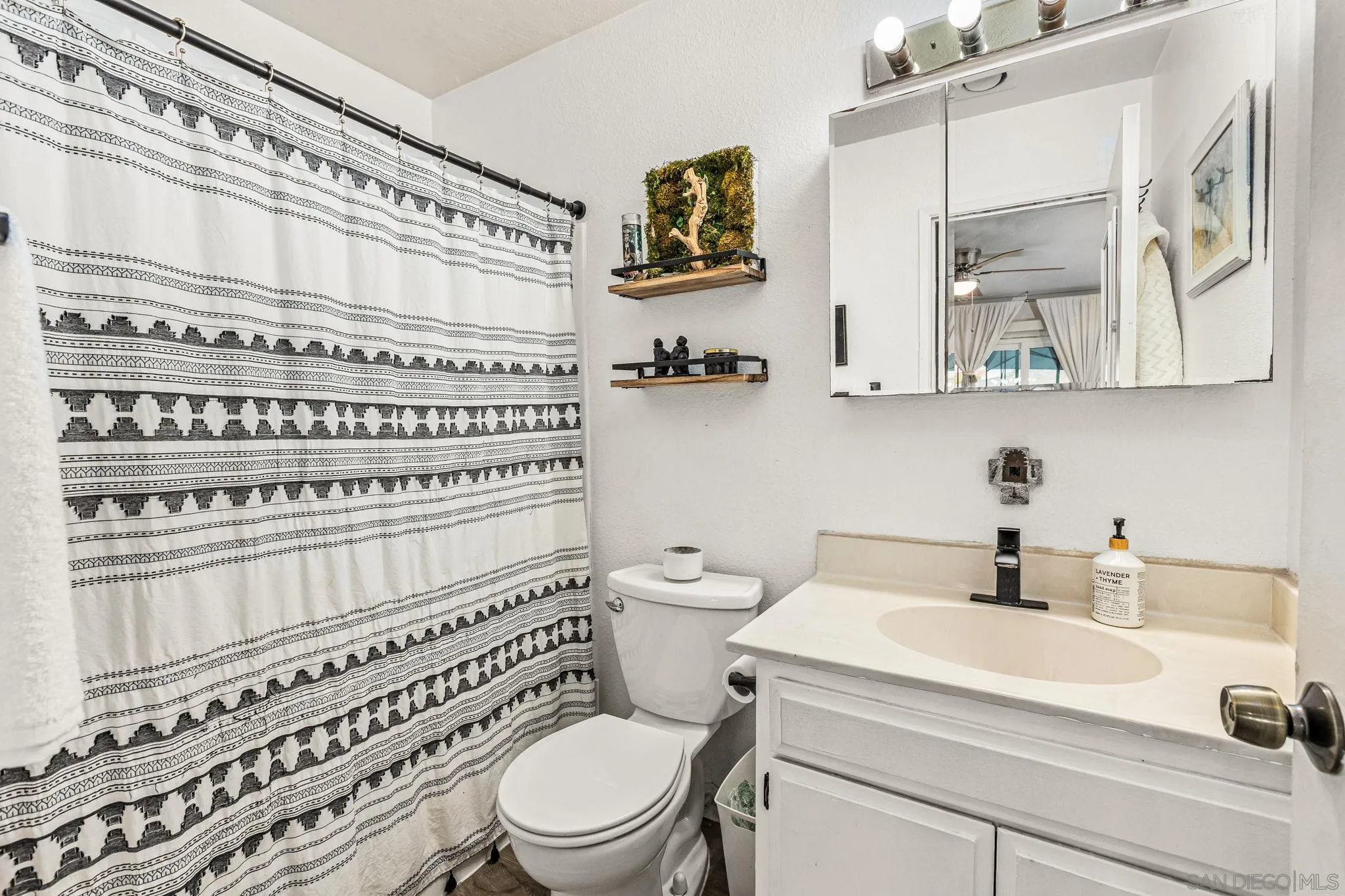 Photo #17: 2600251 Listing: Photo #17