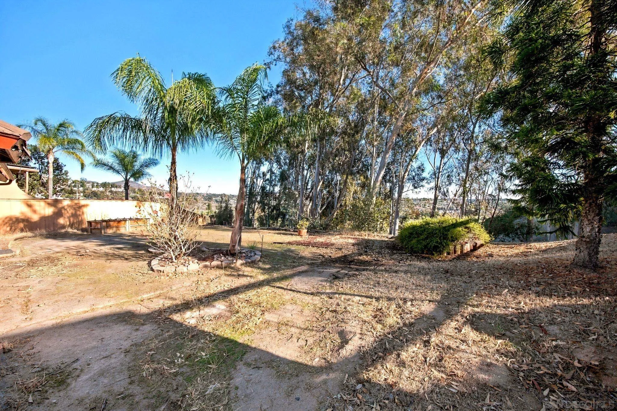 https://cdn.realtyfeed.com/cdn/127/260025100/e899bf4becf36459ab4299c3cd62054a.webp