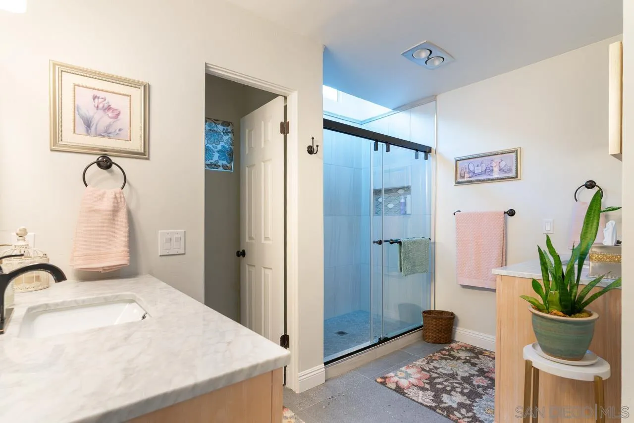 https://cdn.realtyfeed.com/cdn/127/260025102/dc2620cce0ba172de03ec550f5c397b8.webp