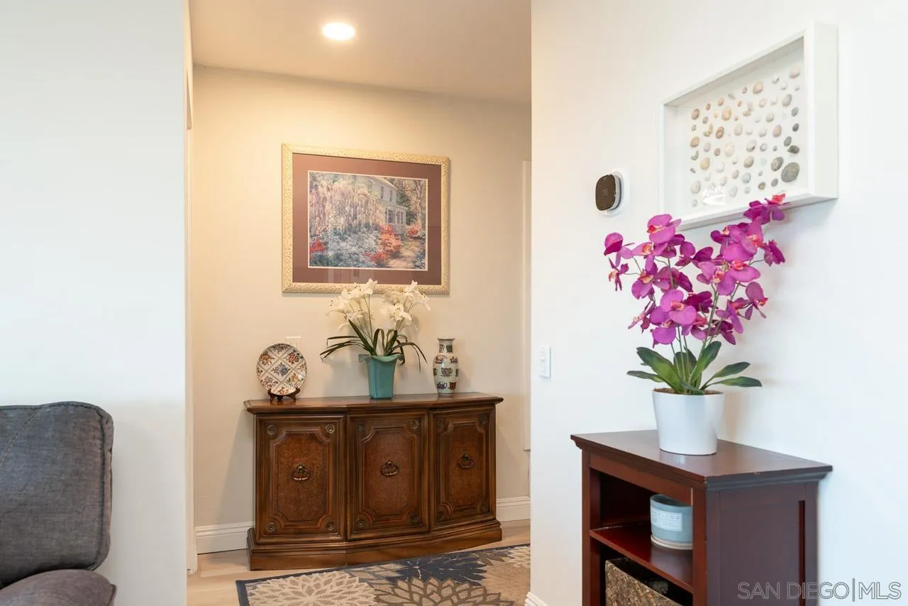 https://cdn.realtyfeed.com/cdn/127/260025102/ee0b1b31dc0469aeaba6c8fa5858db47.webp
