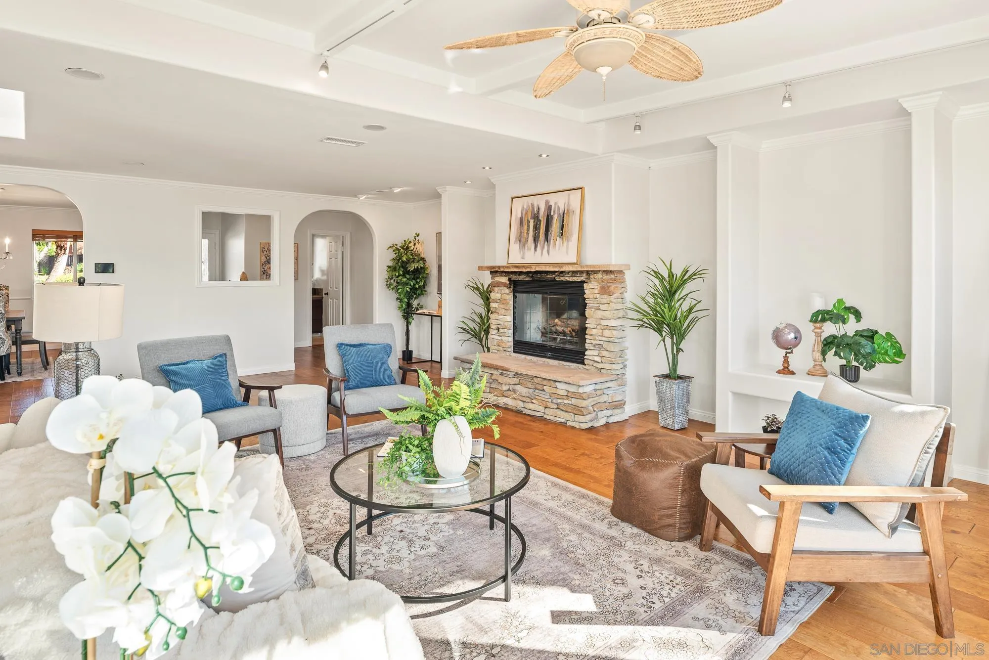 https://cdn.realtyfeed.com/cdn/127/260025103/092f4d5f6677a8ef73e51730f8333752.webp