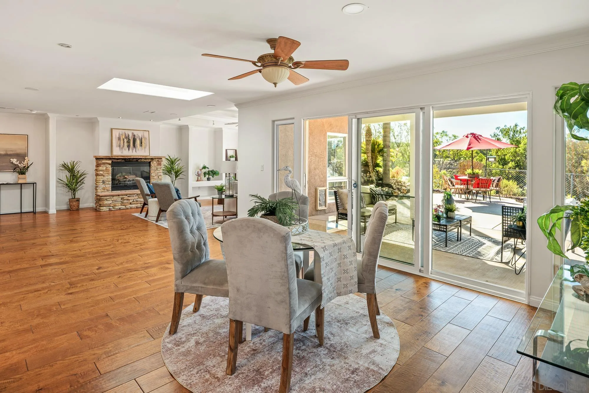https://cdn.realtyfeed.com/cdn/127/260025103/2ad584aadbb857e0ad2400751dac348b.webp