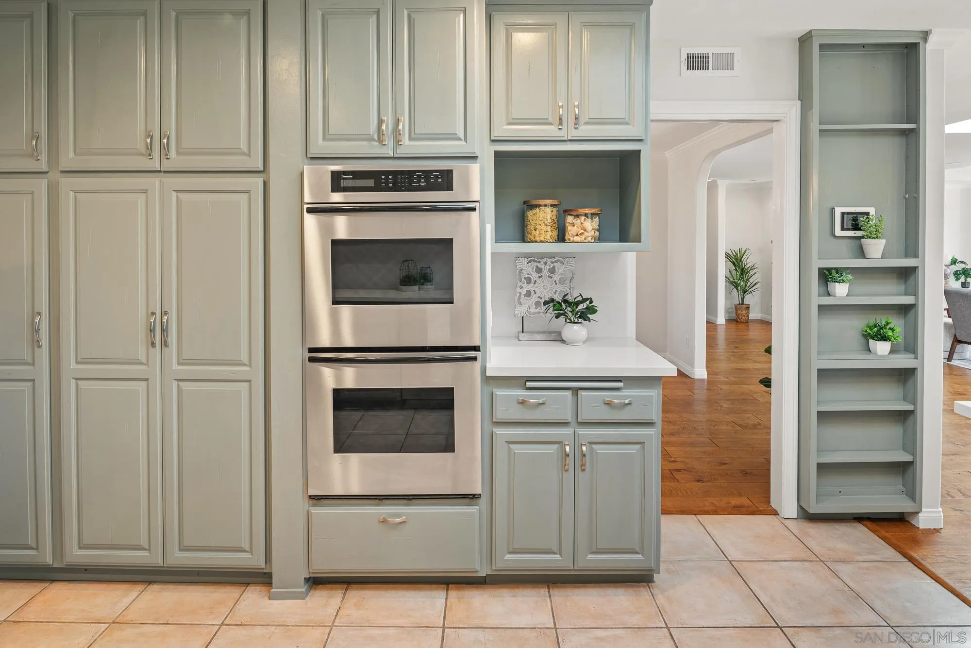 https://cdn.realtyfeed.com/cdn/127/260025103/46424e6d7477e6d9f59c6873d04494e5.webp