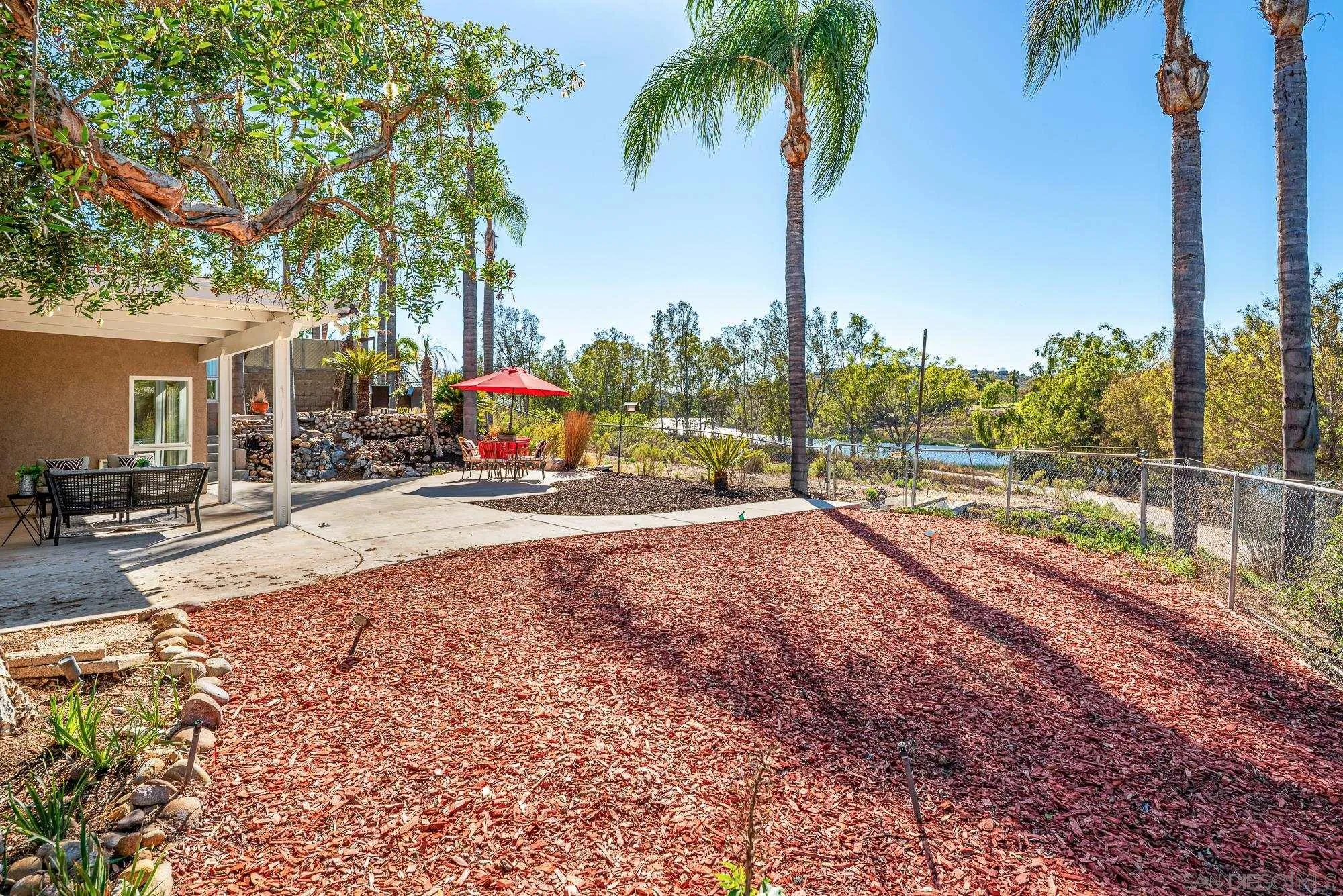 https://cdn.realtyfeed.com/cdn/127/260025103/7300e46e1e31008cde3e68f5a38d49b3.webp