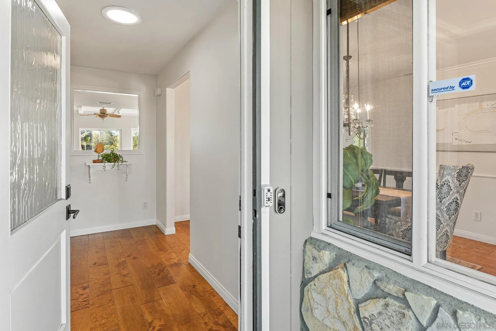 https://cdn.realtyfeed.com/cdn/127/260025103/b1a0df4ea02723967c1d8c3c01f821bc.webp