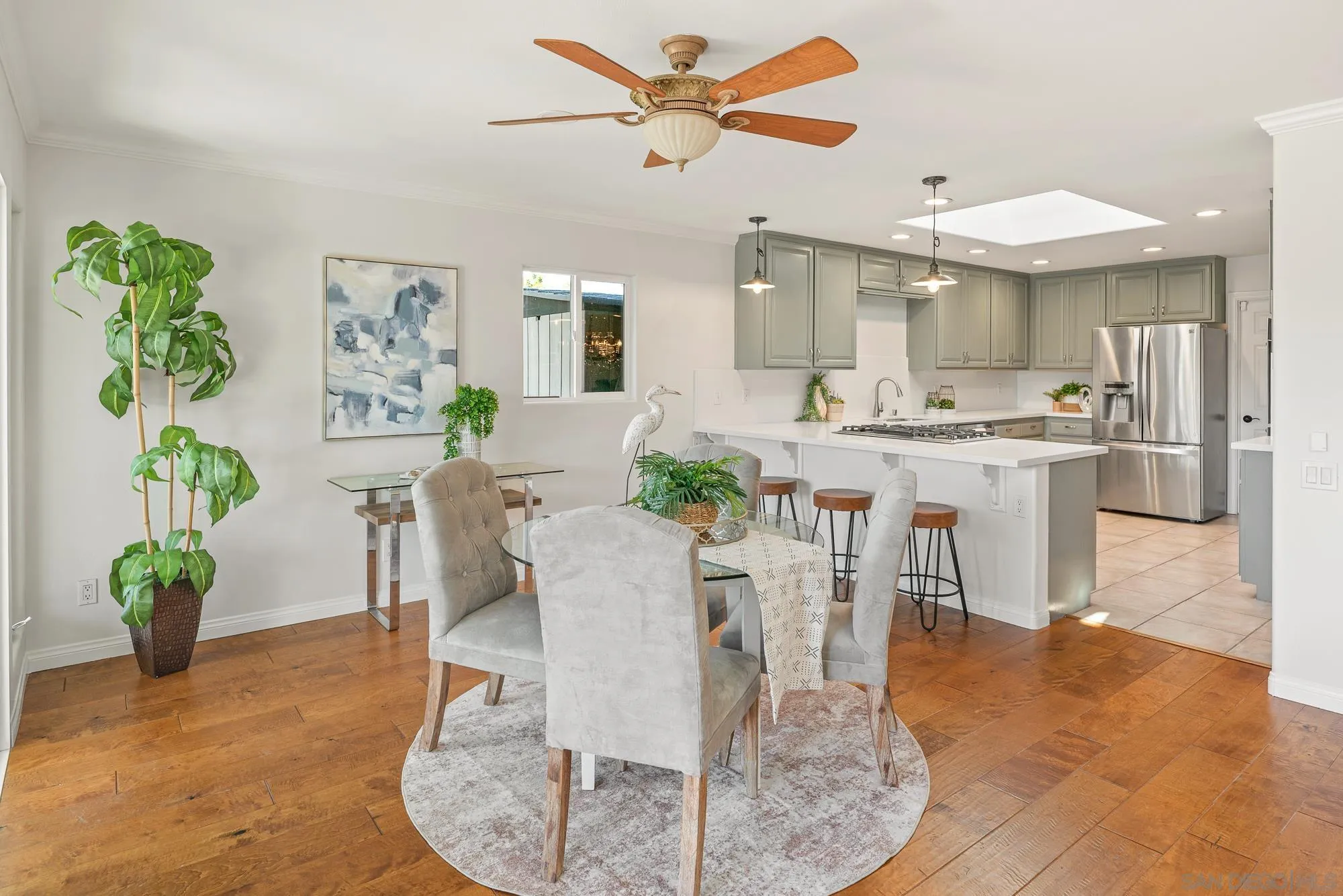 https://cdn.realtyfeed.com/cdn/127/260025103/b4db42632615da29d757343342068209.webp