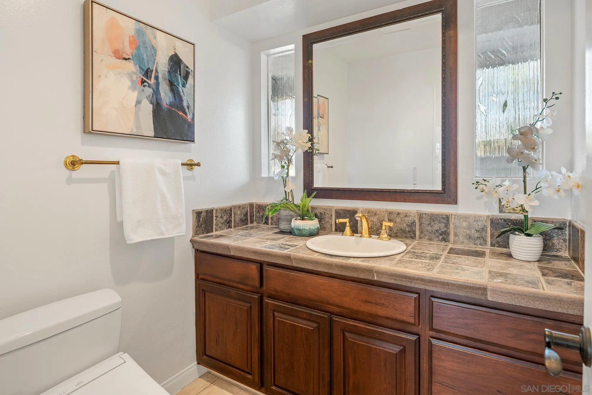 https://cdn.realtyfeed.com/cdn/127/260025103/c6e831dd2e859555b584ae3ef0f14f19.webp