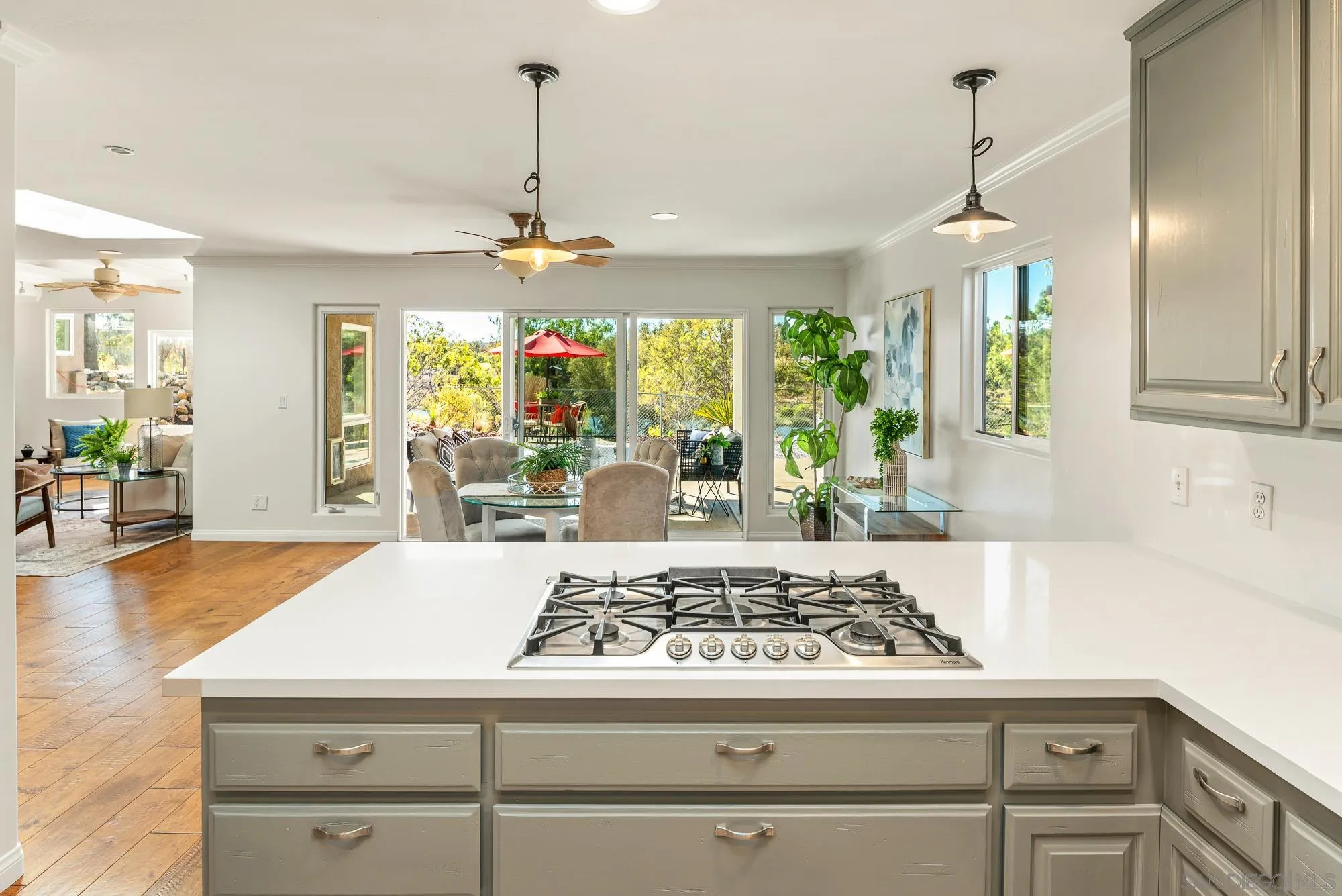https://cdn.realtyfeed.com/cdn/127/260025103/d38519bb247378dabb9d871451cabe2e.webp