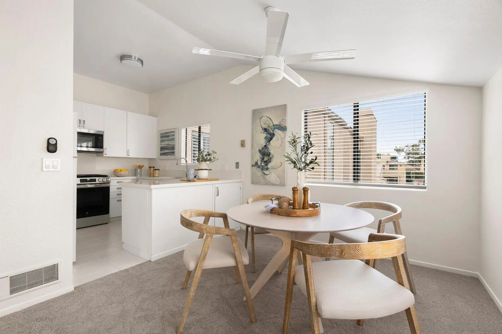 https://cdn.realtyfeed.com/cdn/127/260025105/0baaee983aea0e6f87ac1f7cda6213b7.webp