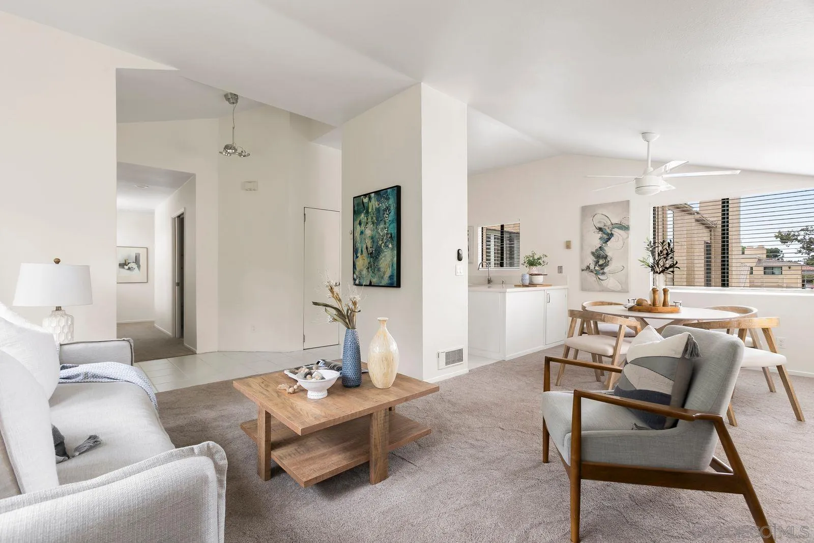 https://cdn.realtyfeed.com/cdn/127/260025105/3d76c10fdded8b99c7cccf2e6f2bf15b.webp