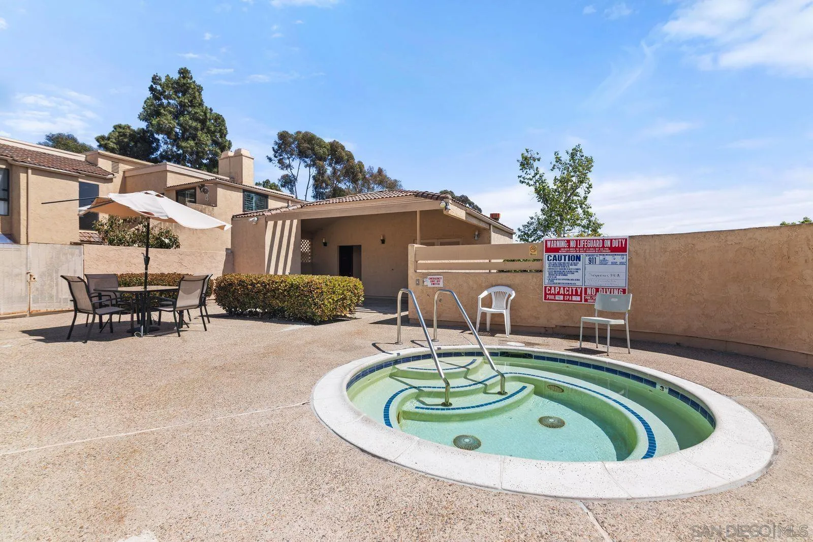https://cdn.realtyfeed.com/cdn/127/260025105/8e6dba9d8a3265faae6bed30cea36a31.webp