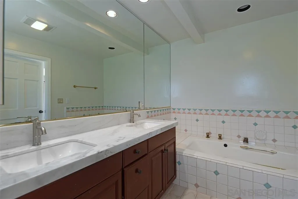 2765 Inverness Ct, La Jolla, CA 92037, photo 14