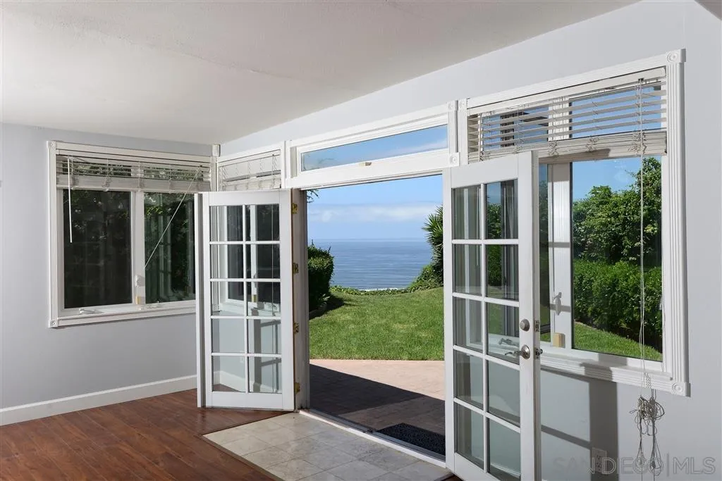 2765 Inverness Ct, La Jolla, CA 92037, photo 11