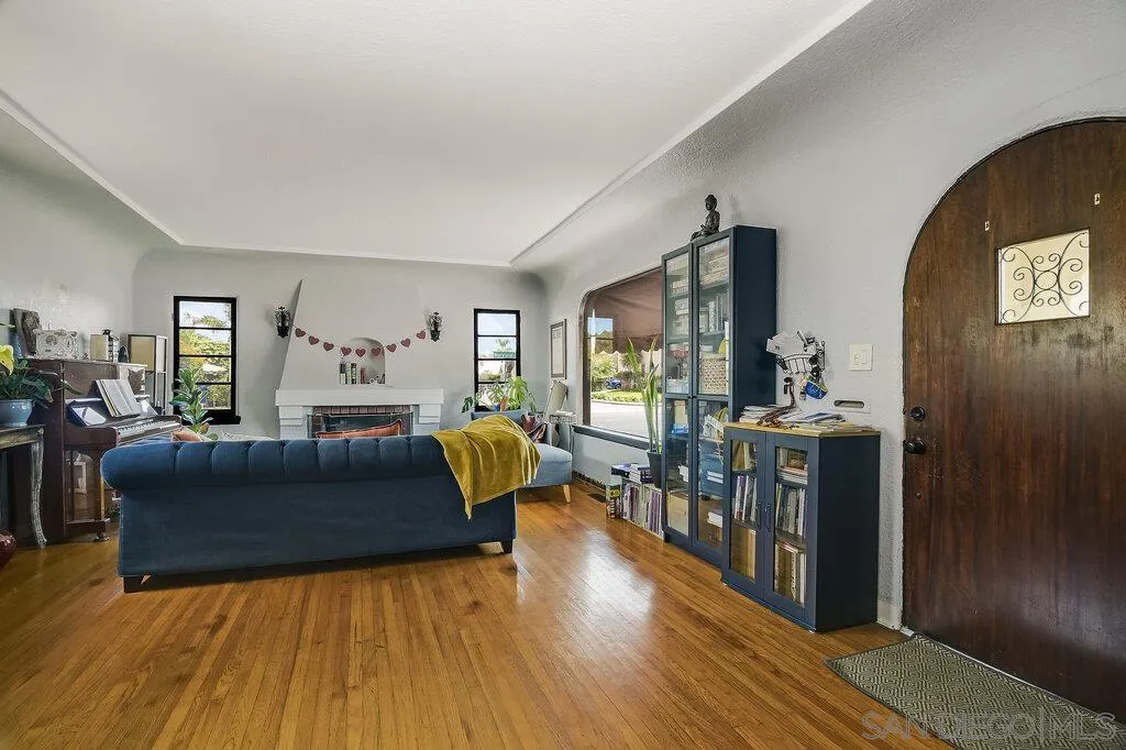 1240 Golden Gate Dr., San Diego, CA 92116, photo 12