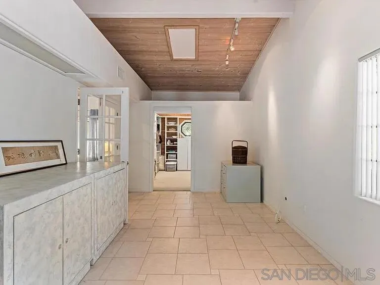 https://cdn.realtyfeed.com/cdn/127/260025116/29c943bf06d72bddc9420195a79ca79f.webp