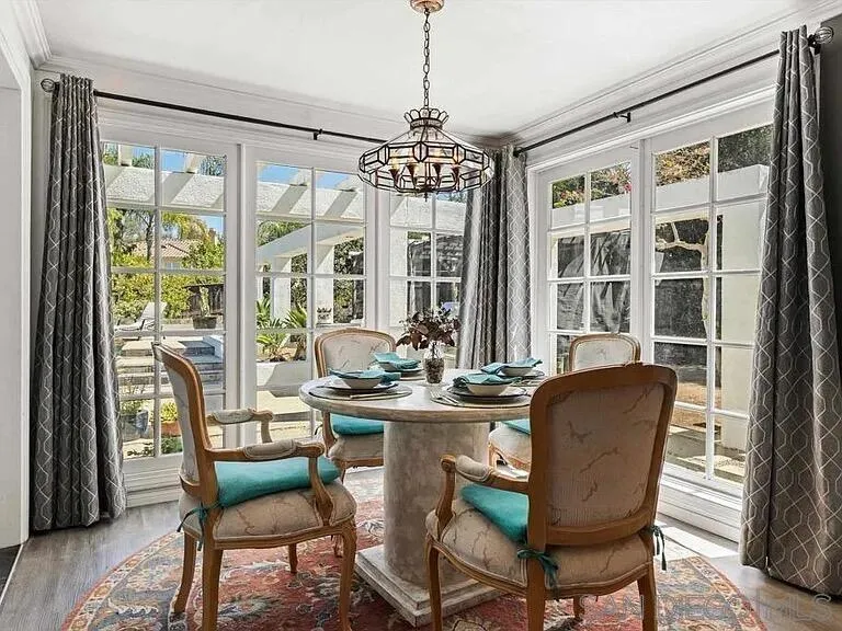 https://cdn.realtyfeed.com/cdn/127/260025116/d5c9bad3c5247aee767d41140fde12b1.webp