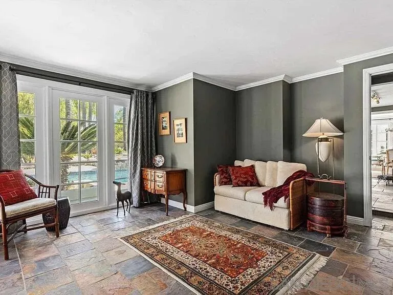 https://cdn.realtyfeed.com/cdn/127/260025116/d61c8940449612e1e619faf33d5597ea.webp