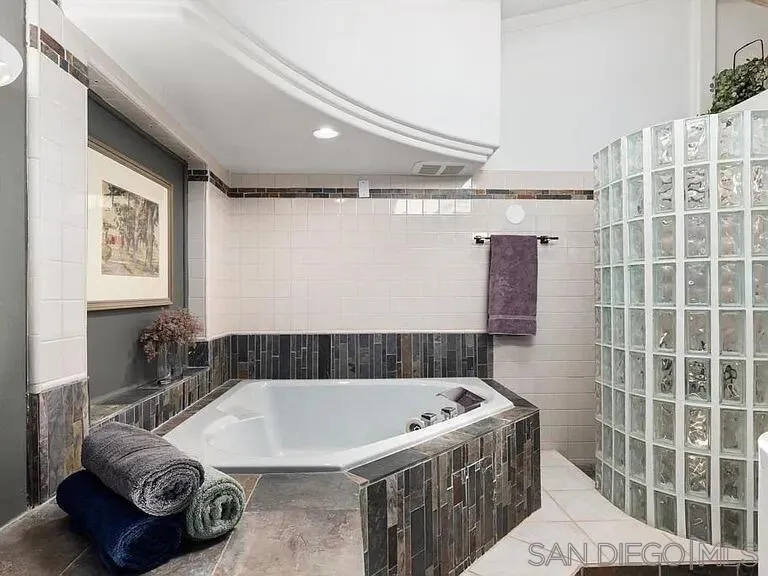 https://cdn.realtyfeed.com/cdn/127/260025116/d6659d5353b5322ad480ee1835abdd60.webp