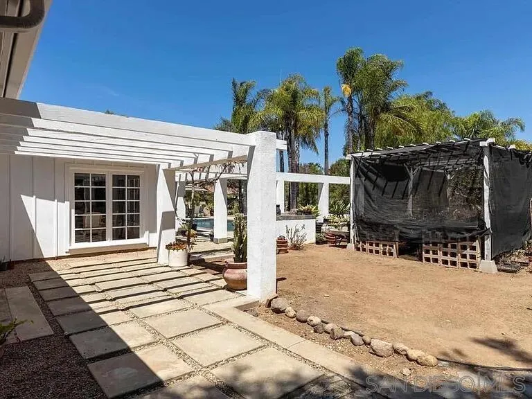 https://cdn.realtyfeed.com/cdn/127/260025116/f0be992c6005e0714a5d9fe6f87cc92c.webp