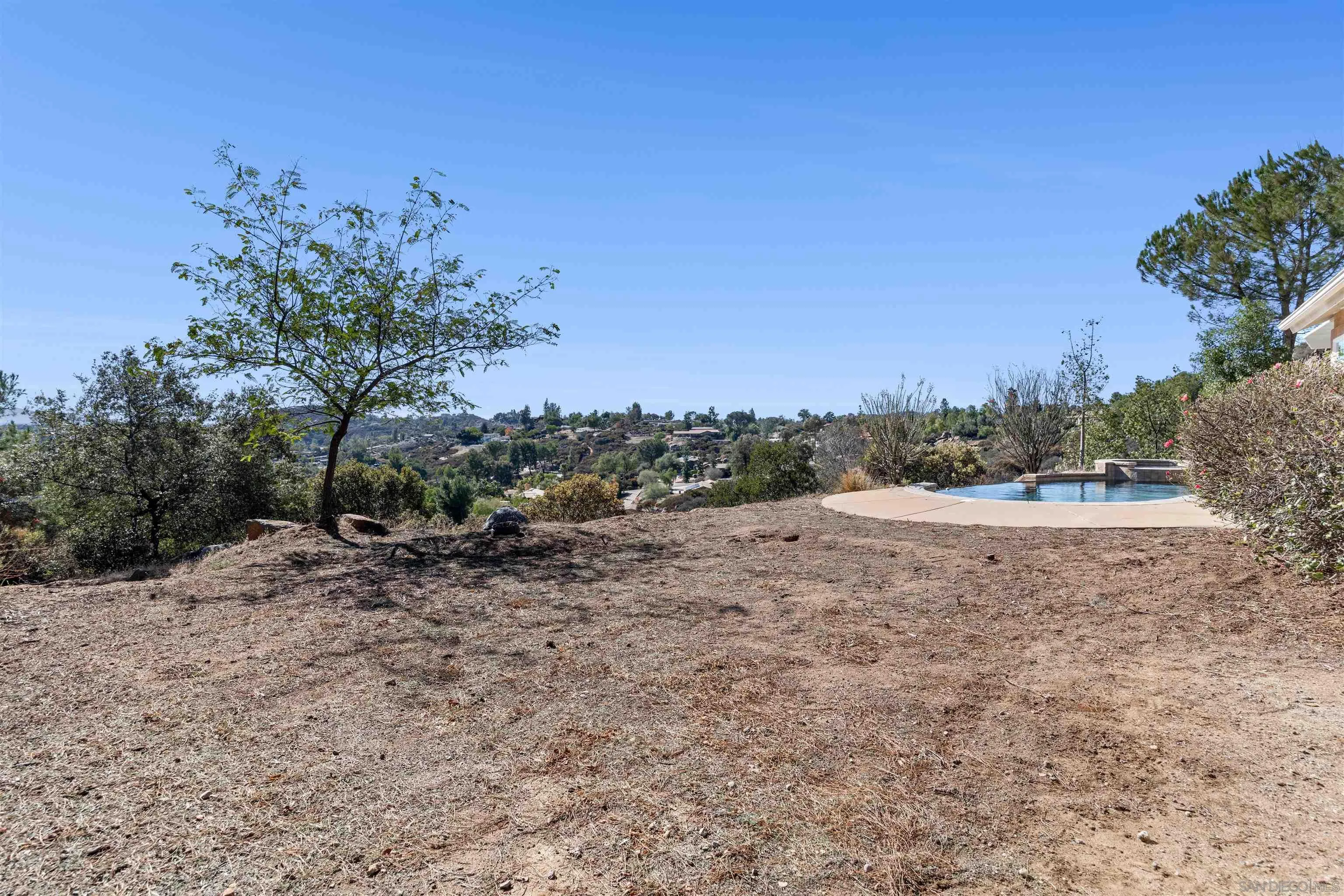 https://cdn.realtyfeed.com/cdn/127/260025117/78bcd04464d7d01d7116cb90621d47dc.webp