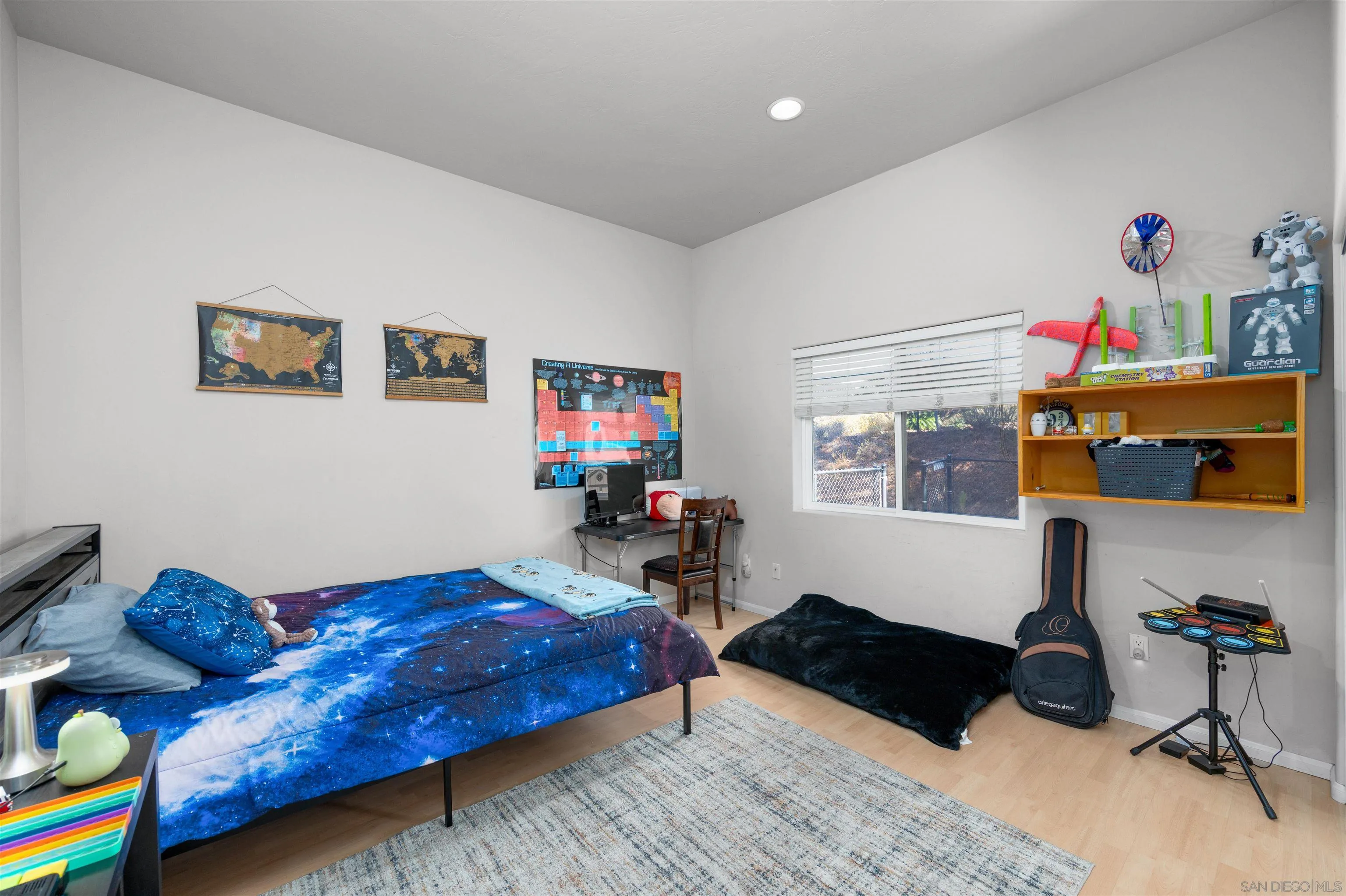 https://cdn.realtyfeed.com/cdn/127/260025117/8b39771f7f96e2eac1e0dfc900a456f9.webp