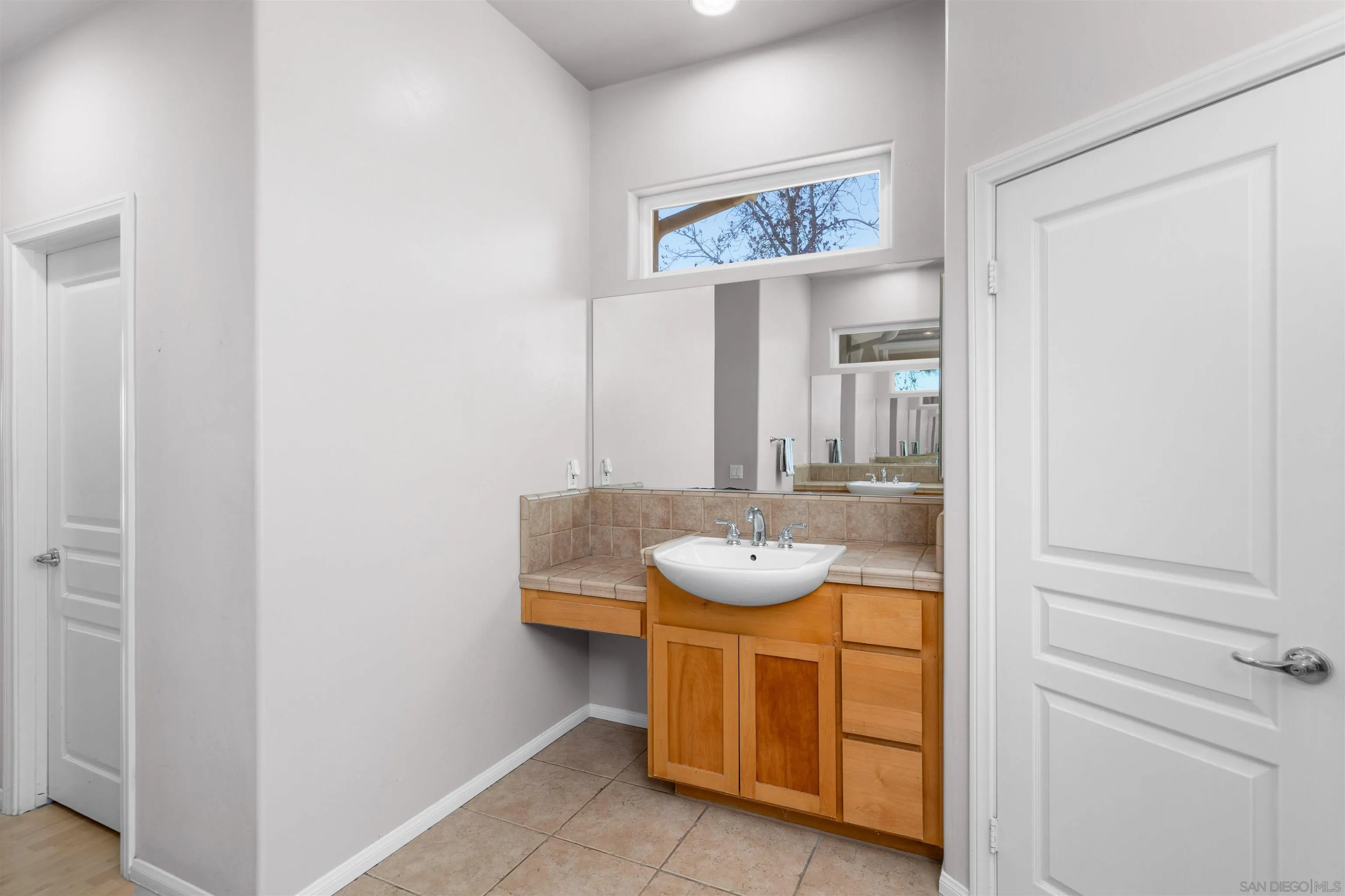 https://cdn.realtyfeed.com/cdn/127/260025117/e11f335a72ef3a74ed58022b9ec033e6.webp