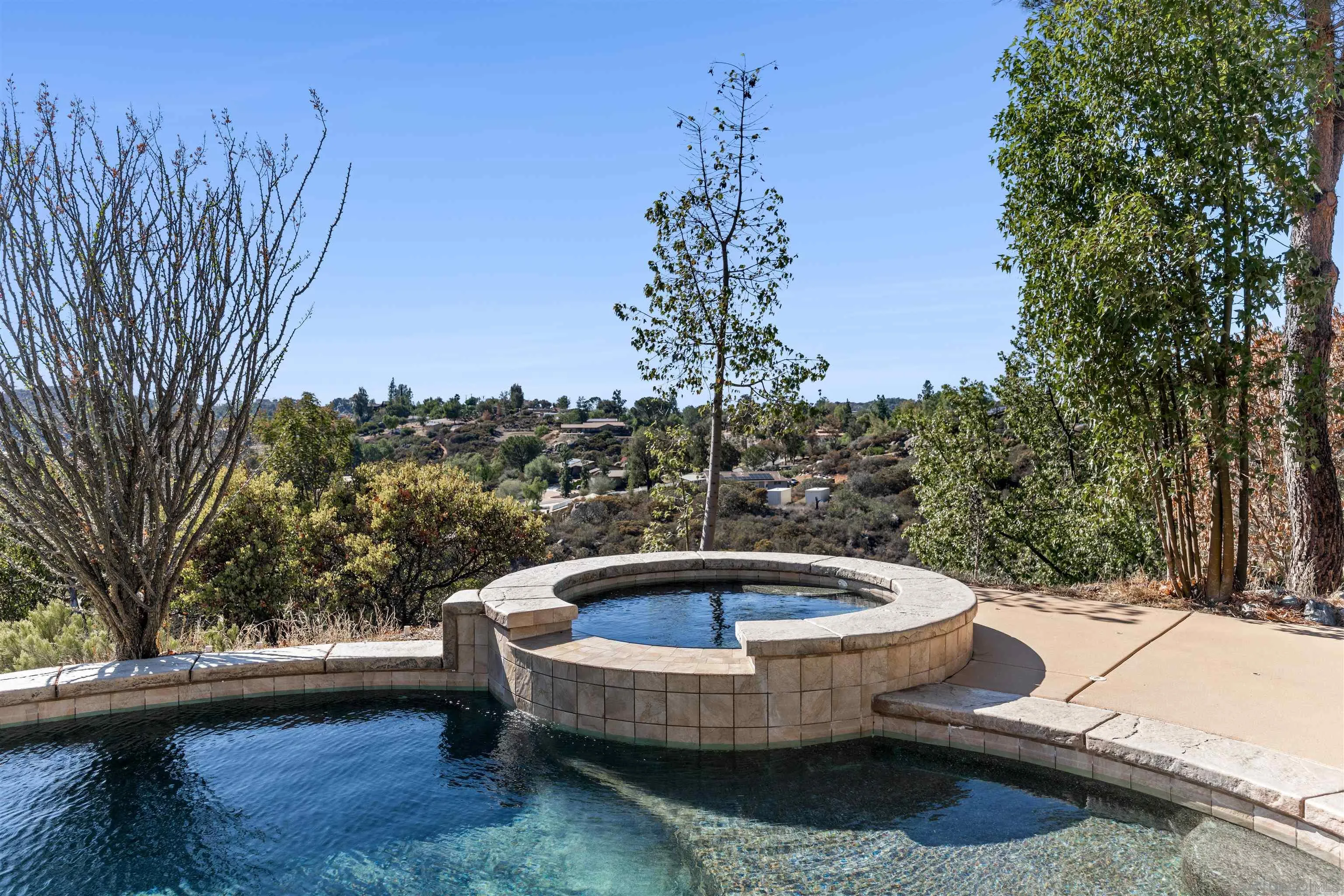 https://cdn.realtyfeed.com/cdn/127/260025117/f40ad67012e79550dda97991d5570a5a.webp