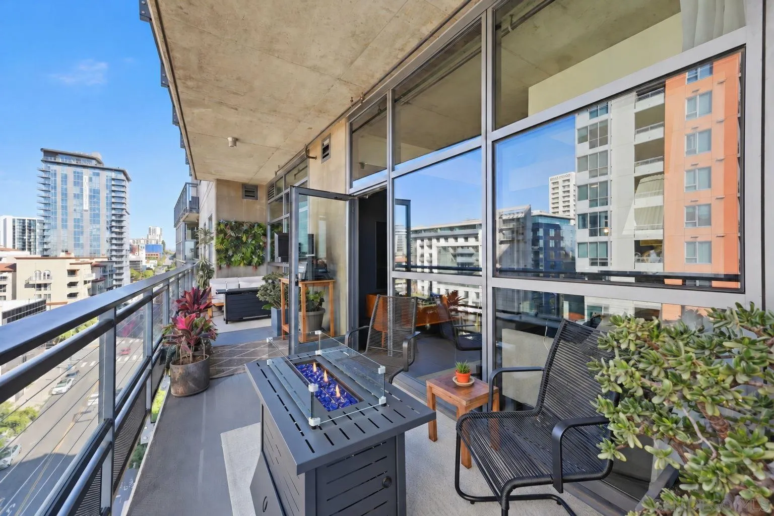 https://cdn.realtyfeed.com/cdn/127/260025120/1ca054585e00ca0ef4b4ccb0d8b1b8b3.webp